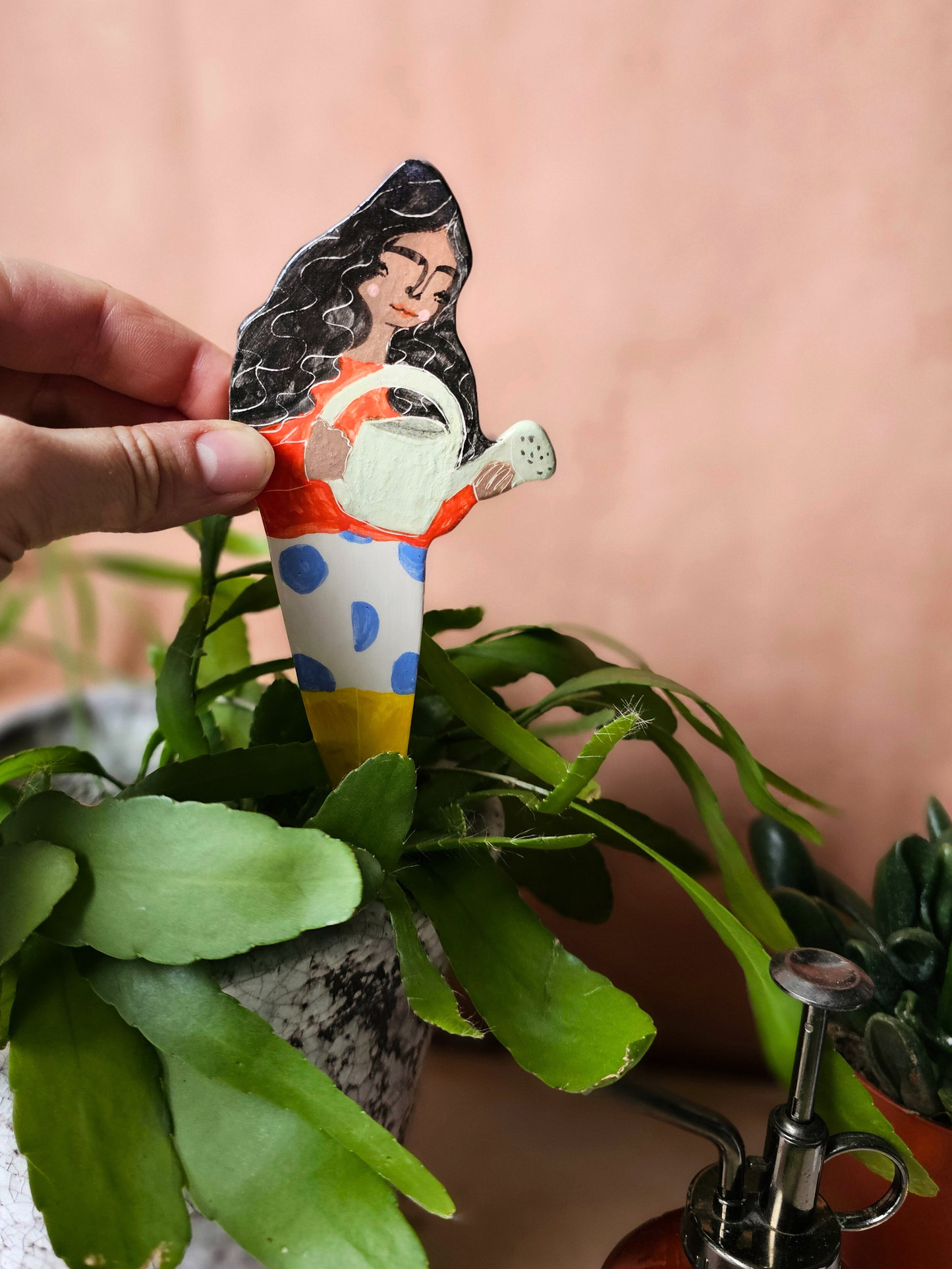 Made to order: Yolanda watering ceramic plant friend marker