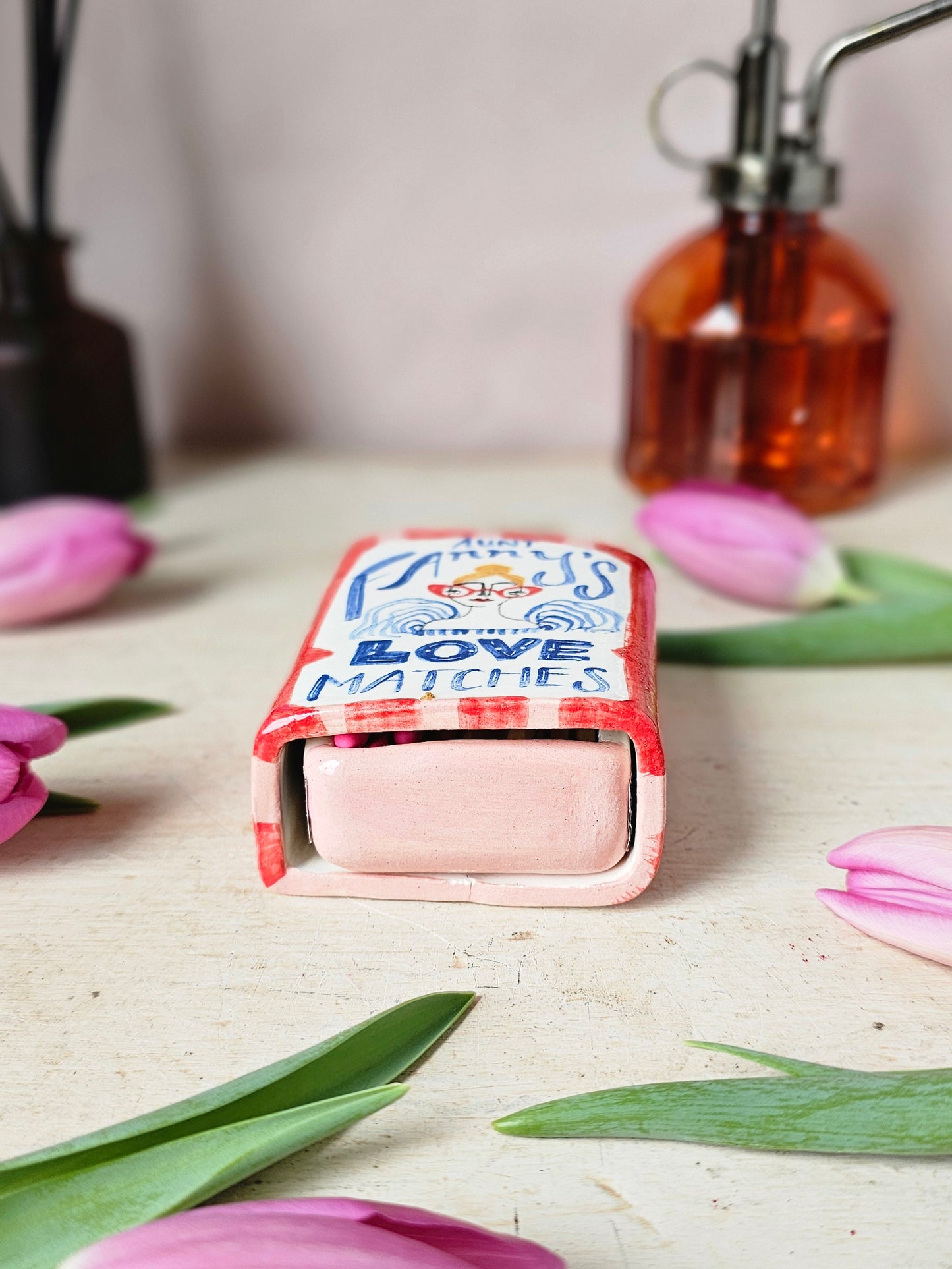 Aunt Fanny's Love Match small ceramic matchbox red and pink small