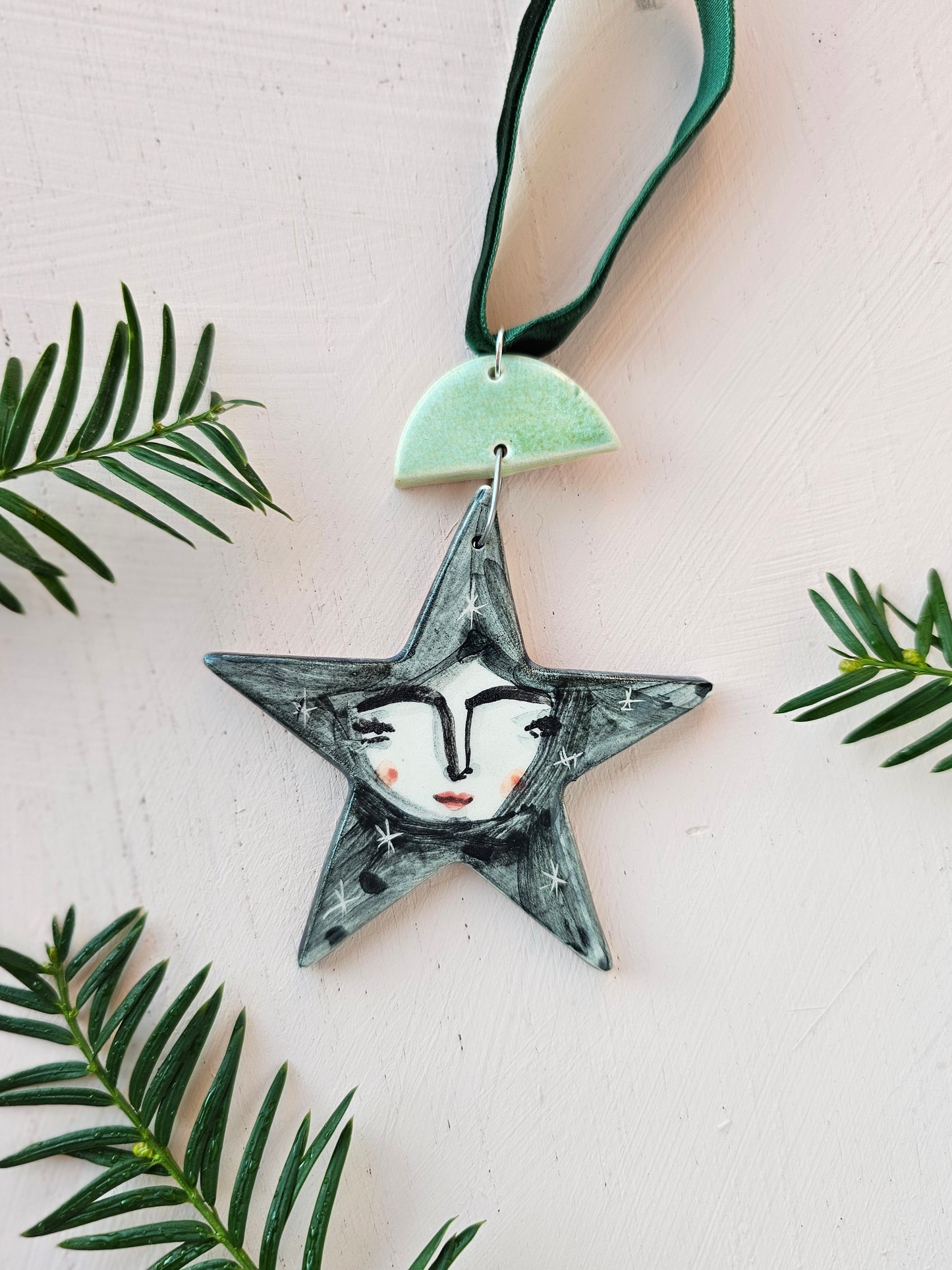 Star hanging ceramic christmas decoration