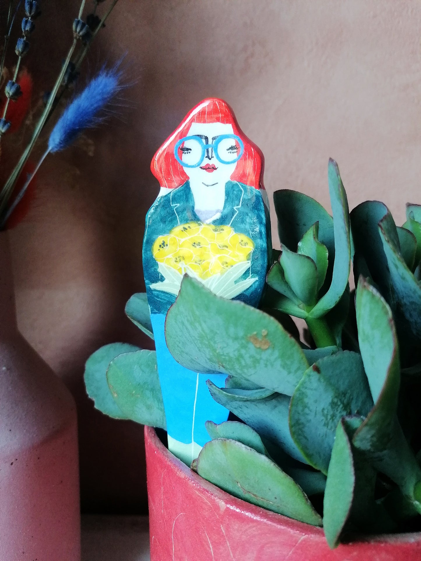 Pertunia ceramic plant friend marker