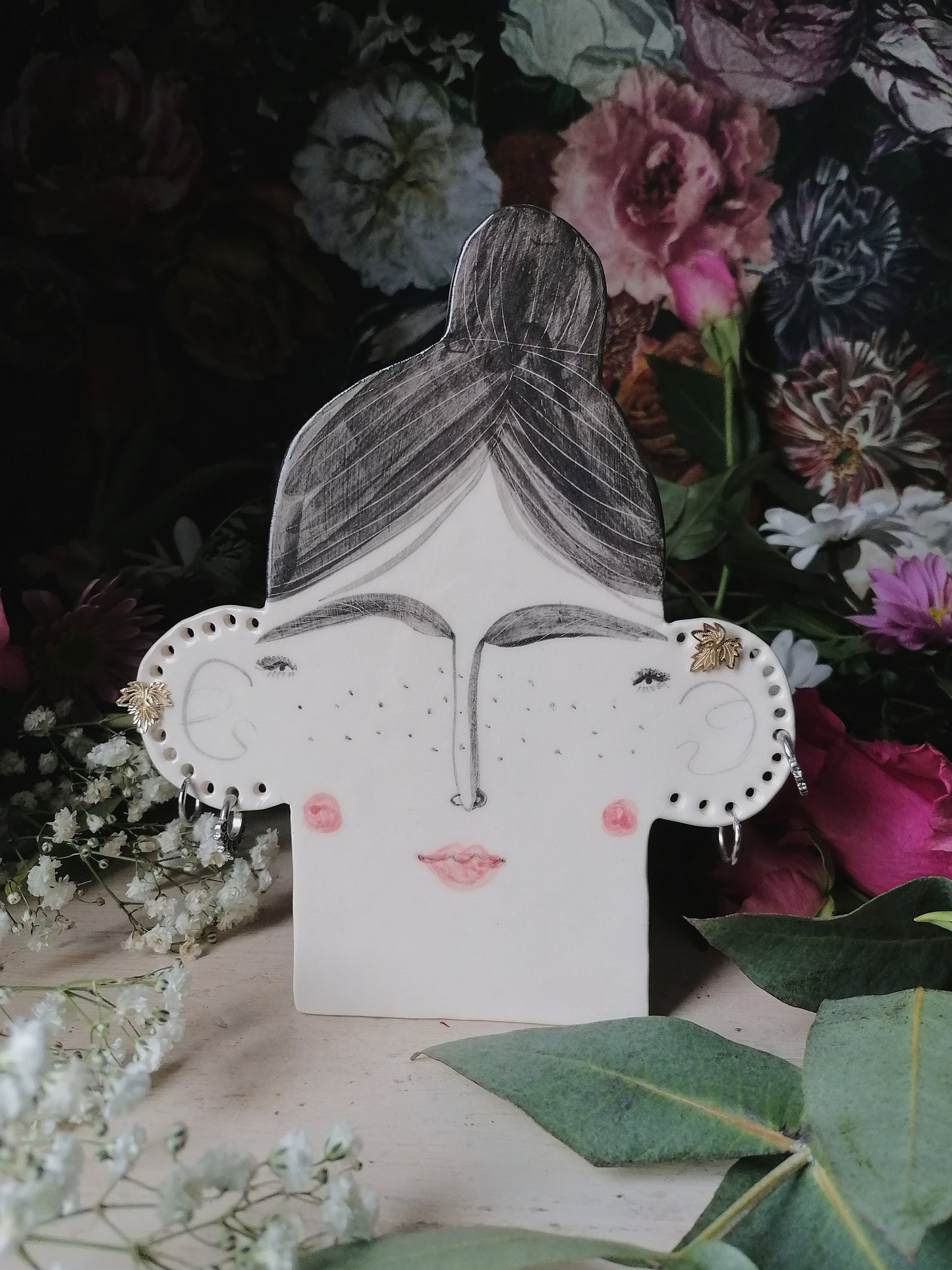 Eva the handmade ceramic Earring holder